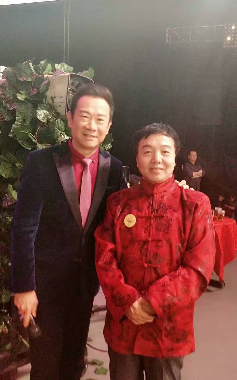 敖特与中央电视台著名节目主持人赵保乐先生